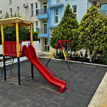 Διαμέρισμα студия в комплексе одисей Νεσέμπαρ
